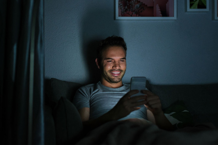 OVO JE NAJLUĐI OGLAS ZA VEZU OVE GODINE: Od žene ne traži sarmu i gibanicu, već nešto što niko nije mogao da predvidi!