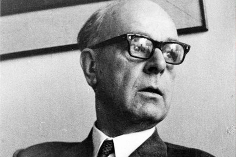 Ni haljinu ne valja krpiti, a kamoli ljubav. Bolje je otići.