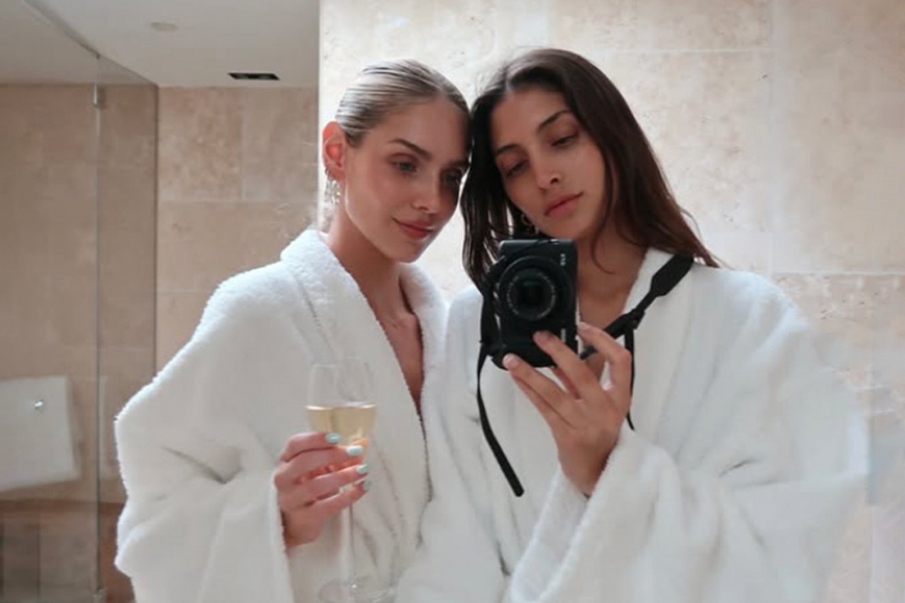 ATRAKTIVNA MANEKENKA SANDRA KARIĆ U VEZI SA ŽENOM! Ovako slave ljubav "Rekla sam da će biti moja!" (FOTO)