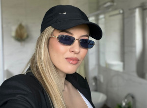 KAKO SE NAŠMINKATI PO VRUĆINI: Naša influenserka pokazuje savete zlata vredne - ovako se lice ne masti, a vi blistate (VIDEO)