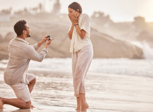 ČEKAO JE 7 GODINA, PROSIO JU JE 43 PUTA DOK KONAČNO NIJE REKLA "DA": Ovim rečima je uspeo da slomi njen otpor!