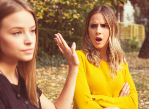 MLADA JE ŽELELA VENČANJE BEZ DECE: Odbila da pozove i svoju polusestru od 19 godina, a ono što joj je tražila zauzvrat ostavilo je sve u šoku!