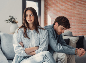 DVE GODINE JE BIO U SREĆNOJ VEZI: Slučajna poruka je otkrila šta mu devojka radi iza leđa!