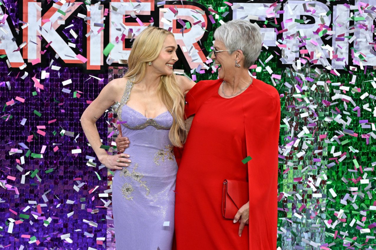 U LONDONU ODRŽANA PREMIJERA FILMA "UVRNUTI PETAK 2" - LINDZI LOHAN I DŽEJMI LI KERTIS ZAJEDNO NA SVEČANOM TEPIHU (FOTO-GALERIJA, VIDEO)