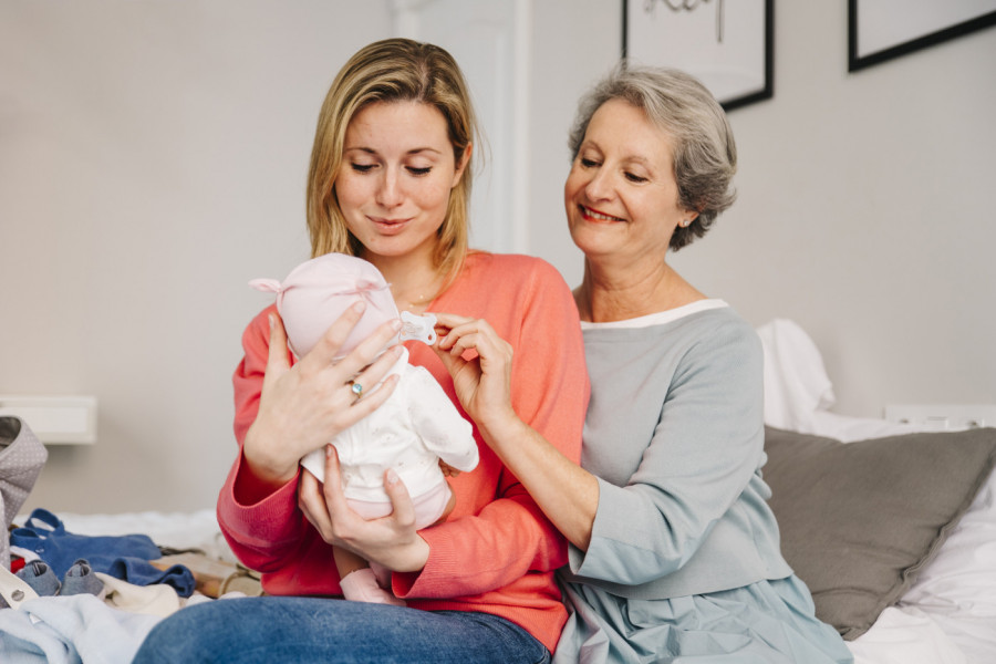 VRATILA SE KUĆI IZ PORODILIŠTA I UGLEDALA NJU: Svekrva joj zagorčala život, a ovo je bila kap koja je prelila čašu!