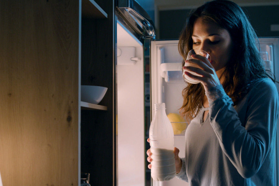 Poznati lekar razbio najveći MIT o mleku: To je laž u koju verujemo ceo život! (VIDEO)