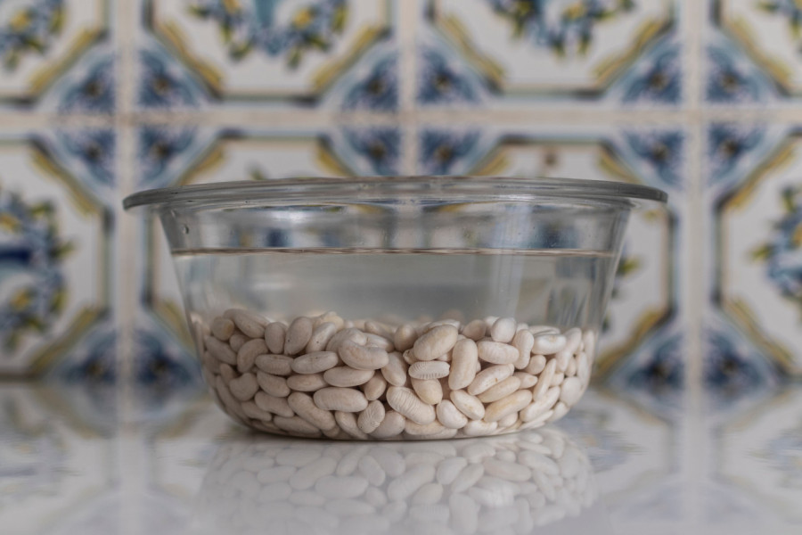 NE PRAVITE OVU GREŠKU S PASULJEM: Evo zašto ga ne treba potapati u vodi i koju namirnicu treba koristiti umesto nje - doktorka objašnjava