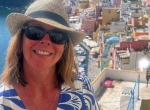 TO NIJE VIŠE ISTA ŽENA, SUPRUGA SE PRVO DVA SATA IZGUBILA U PRODAVNICI, ONDA JU JE POLICIJA ZAUSTAVILA: Otišli smo kod lekara, i dijagnoza  je bila najgora moguća!