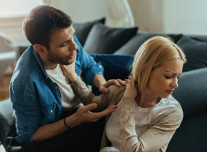 KADA SAM SAZNALA TAJNU MOG MUŽA, POČELA SAM DA POVRAĆAM: Ali ne mogu da okončam brak čak ni zbog toga!