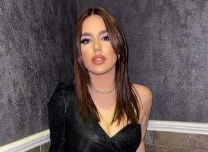 ĆERKA ZDRAVKA ČOLIĆA PRESLIKANI TATA: Jedan detalj oko vrata nikome nije promakao, od ovoga se ne odvaja! (FOTO)