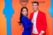 KONAČNO! POSLE 8 GODINA VEZE VERILI SE RONALDO I GEORGINA: Nećete verovati koliko košta ogroman dijamant na ruci partnerke čuvenog fudbalera! (FOTO)