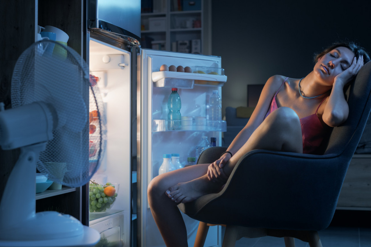 KAKO DA SE BEZ KLIMA-UREĐAJA BRZO RASHLADITE TOKOM TROPSKIH NOĆI I SPAVATE KO TOP! Evo šta morate da uradite pre spavanja