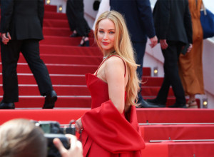 STIŽE TALAS MOĆNE ENERGIJE I PREOKRETI U FINANSIJAMA: Univerzum ima jasnu poruku, a ovaj kamen držite blizu sebe!