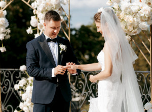Otišla sam na venčanje mog bivšeg dečka, a onda je počela AGONIJA, stizale su sve gnusnije poruke!