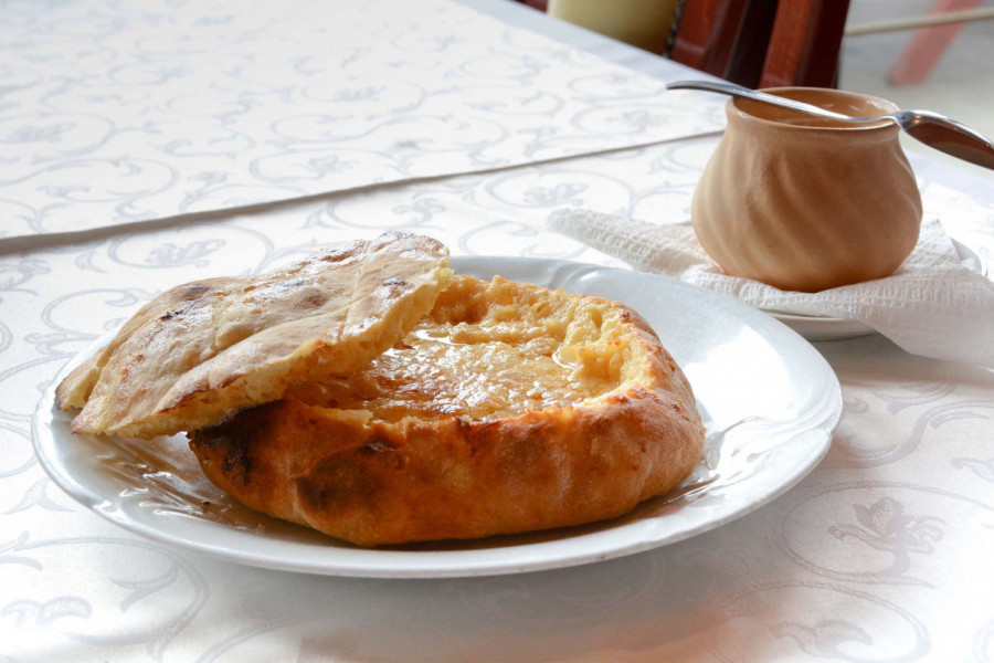 JOGURT LEPINJE PUNJENE KAČKAVALJEM: Nema kvasca, ni čekanja, uspevaju i početnicima!