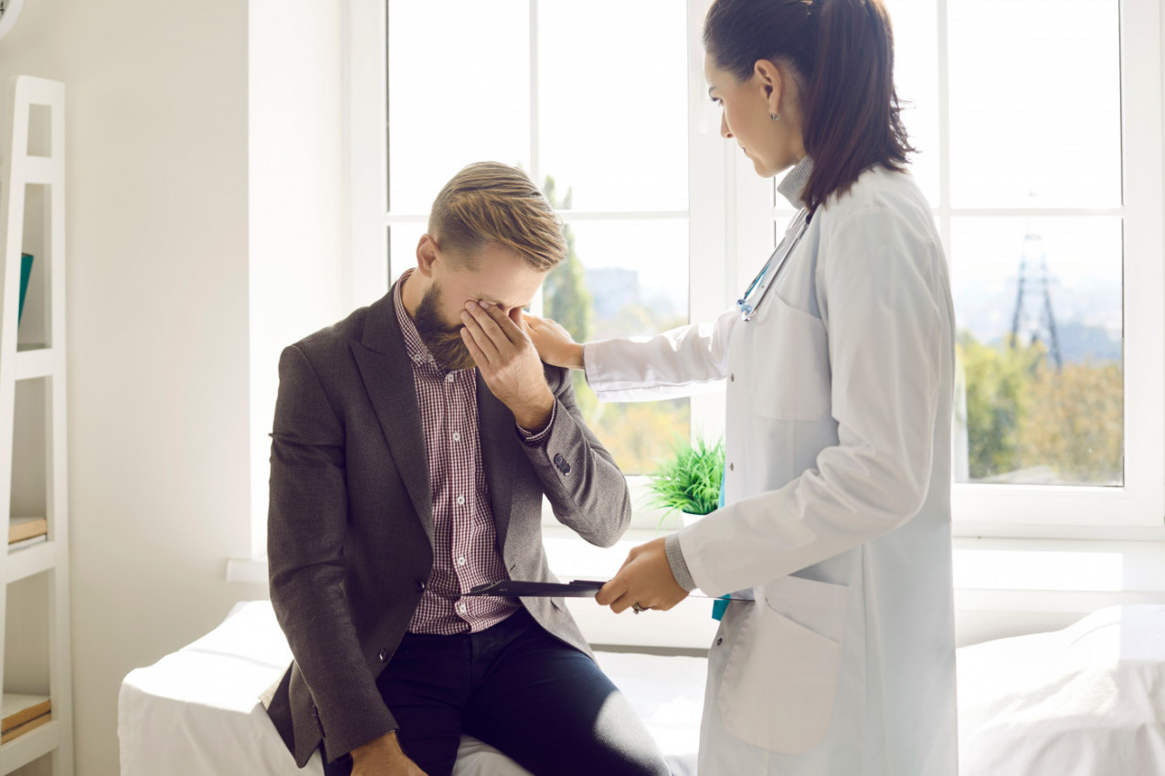 POVRAĆAO JE SVAKI DAN, SVE DO 41. GODINE JE MISLIO DA IMA ASTMU: Kada je stigla prava dijagnoza, noge su mu se oduzele, a doktori su se uhvatili za glavu!