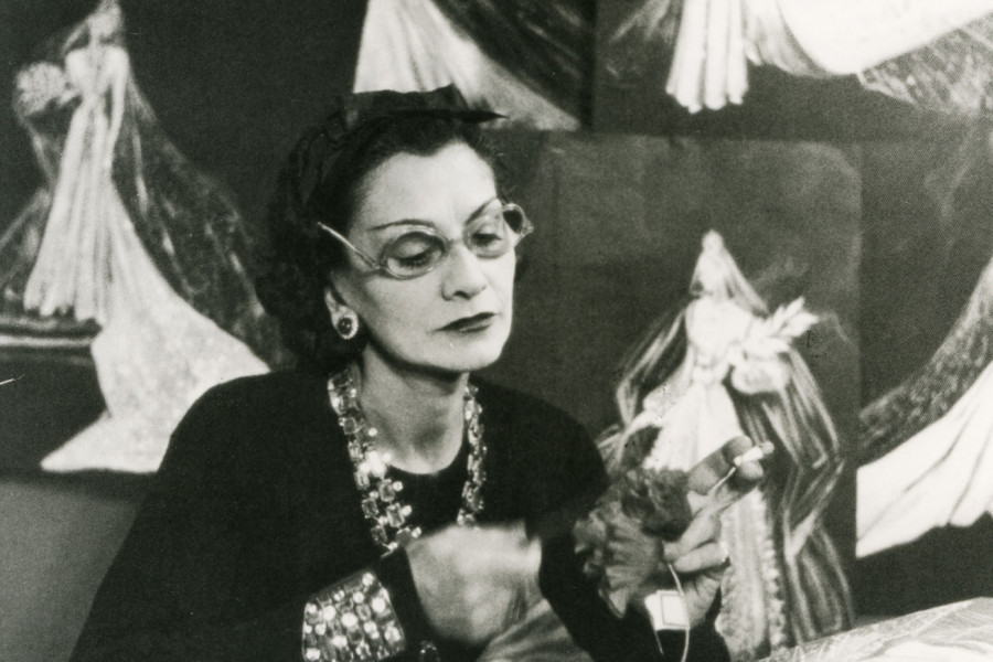 Obucite se neuredno i svi će zapamtiti haljinu. Obucite se besprekorno i zapamtiće ženu.