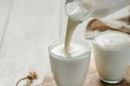 ŠTA JE ZDRAVIJE JOGURT ILI KEFIR: Samo jedan je kralj probiotskih napitaka!
