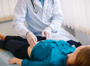 KAMENJE U ŽUČI MOŽETE DA IMATE GODINAMA BEZ IKAKVIH SIMPTOMA: Kad se javi bol, stanje je već alarmantno - odmah se javite lekaru!