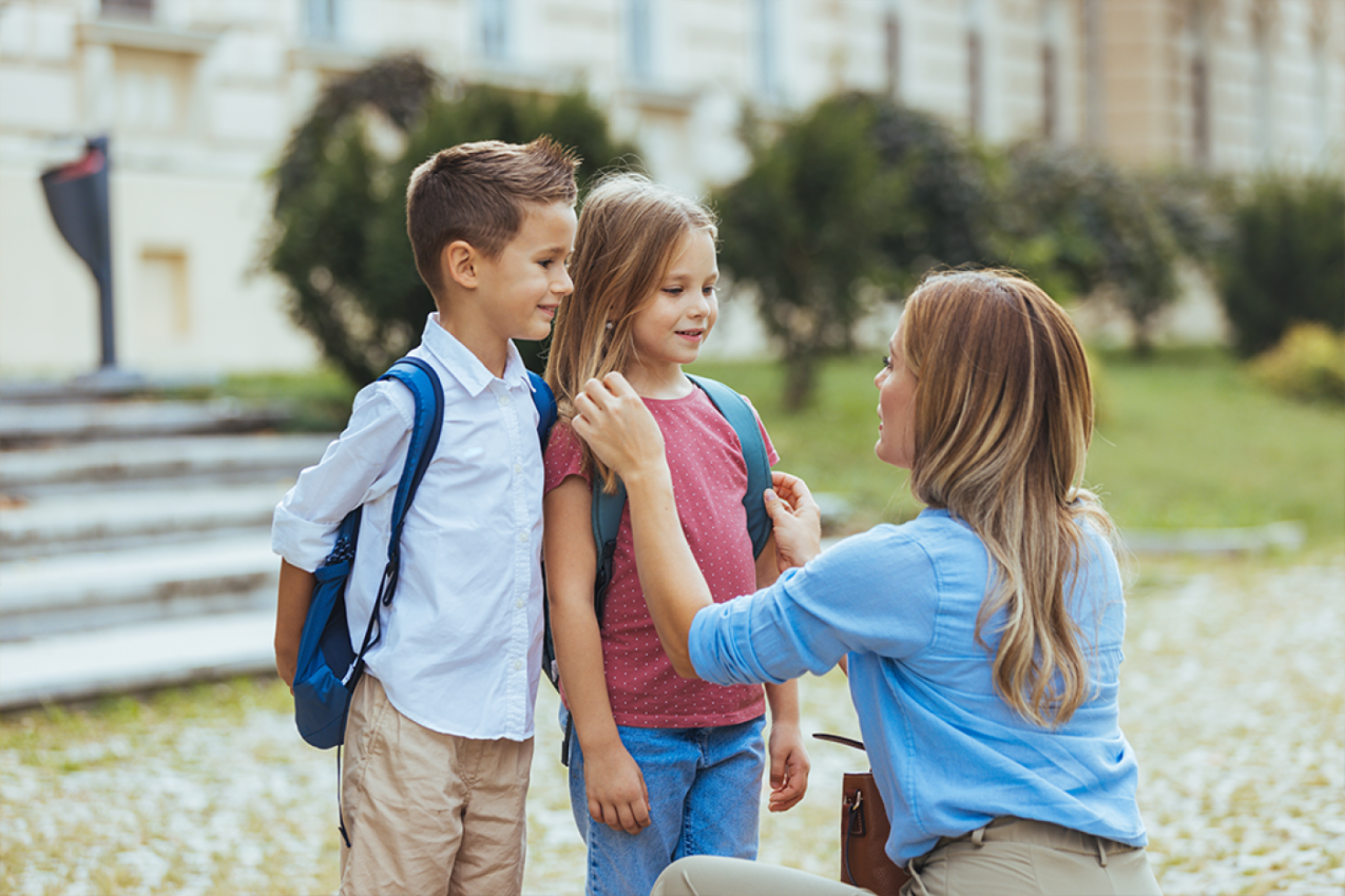 OVE 3 REČENICE UTEŠIĆE SVAKO DETE PRVOG DANA ŠKOLE: Pored reči ovaj gest je najvažniji za vašeg prvačića!