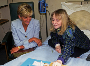 PRINCEZA DAJANA JE ZAKOPALA OVU KUTIJU: Posle 34 godina je otvorena, evo šta je u njoj pronađeno!