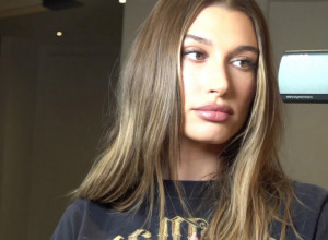 OVO JE TAJNA BLISTAVE KOŽE HEJLI BIBER: Samo dva sastojka iz kuhinje je čine tako sjajnom i glatkom (FOTO)