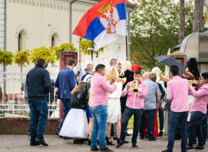 IZBIO HAOS NA SRPSKOJ SVADBI: Mladenci strogo naglasili da deca nisu dobrodošla, ali OVO jeste!