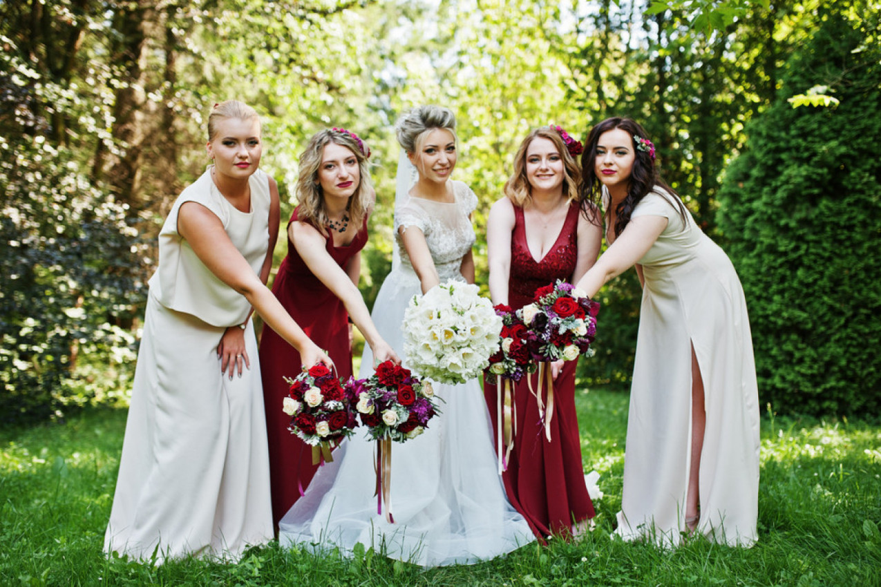 MLADENCI SU BILI ZAPANJENI, SVE SNIMLJENO: Kad ti rođena sestra uništi venčanje, a milioni to gledaju! (VIDEO)