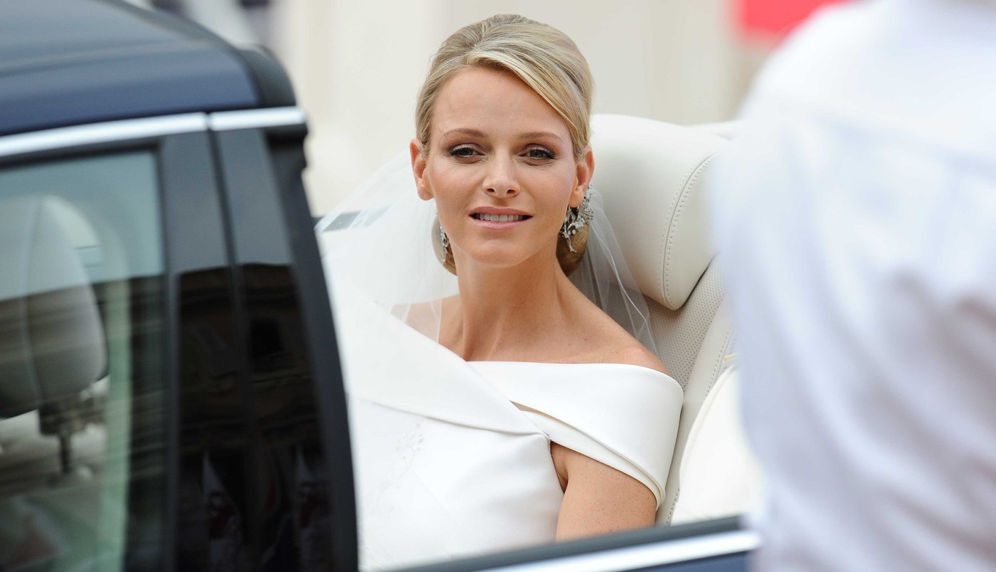 VENČANICA DOSTOJNA PRINCEZE: Kreacija za koju kažu da bila vrhunac Armanijeve umetnosti! (FOTO)