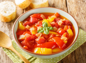 NAJUKUSNIJI DOMAĆI SATARAŠ: Brz i jednostavan recept koji greje dušu i telo!