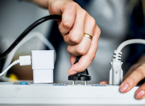 Trikovi za uštedu STRUJE: Obavezno uradite OVO, tako možete da smanjite račun i do 40 odsto!