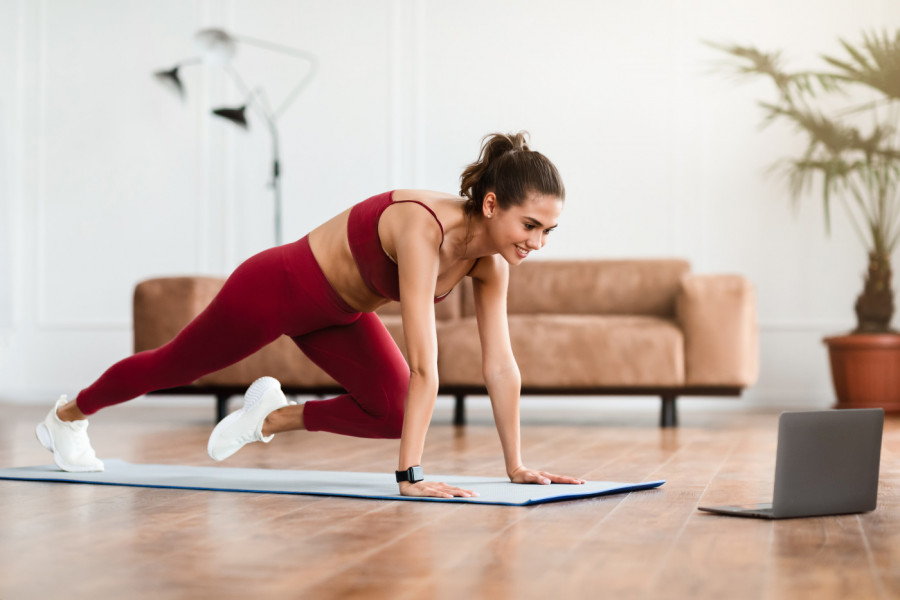 FITNES u 15 minuta: Može li KRATKI TRENING zaista da zameni sat vremena u teretani?
