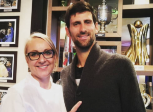Preživela sve i postala NOVI SUDIJA kulinarskog takmičenja: Zbog onoga što je obukla zapala je za oko Đokoviću i sada mu je kao član porodice
