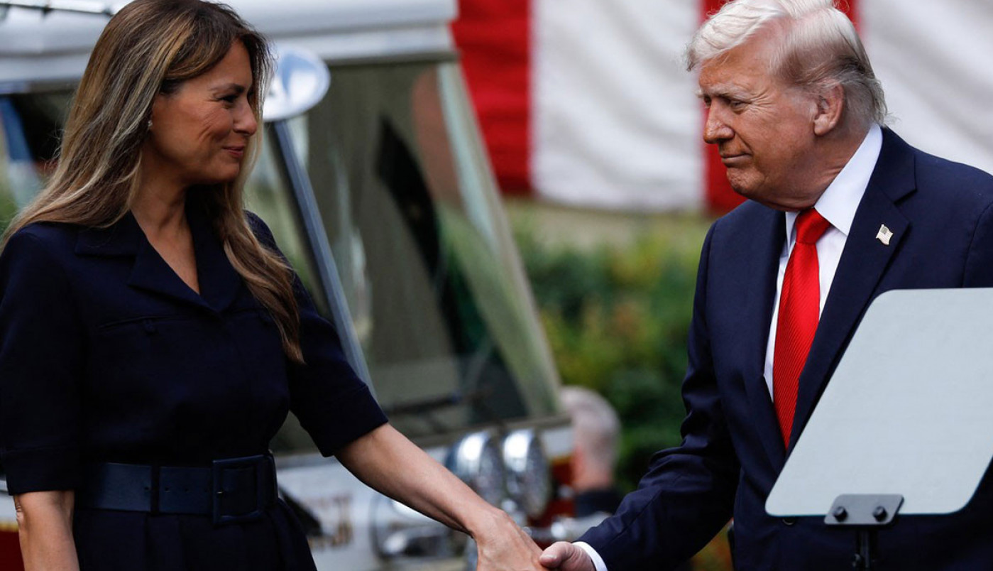 MELANIJA TRAMP stajlingom bacila u drugi plan i predsednika: Ovom modnom kombinacijom je ućutkala i najstrože kritičare (FOTO)