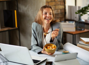 Brze i zdrave užine za posao koje svako može da pripremi