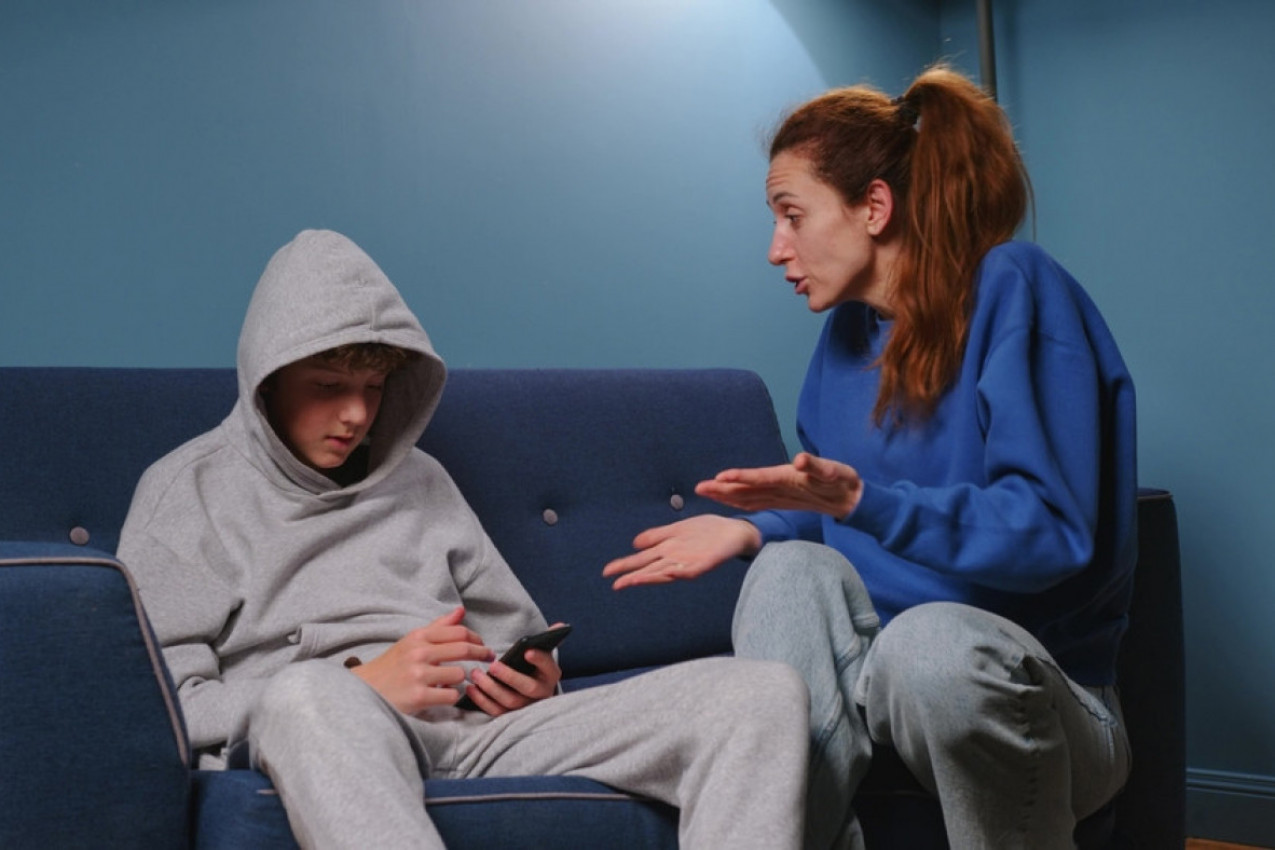 Dakle... ono slatko malo DETE koje ste poznavali je poraslo i postalo osoba koju više NE POZNAJETE! A to boli!