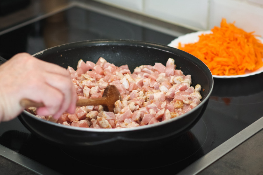 Ručak gotov očas posla: Sprema se u jednoj posudi, SVIMA uspe, a UKUS je fantazija