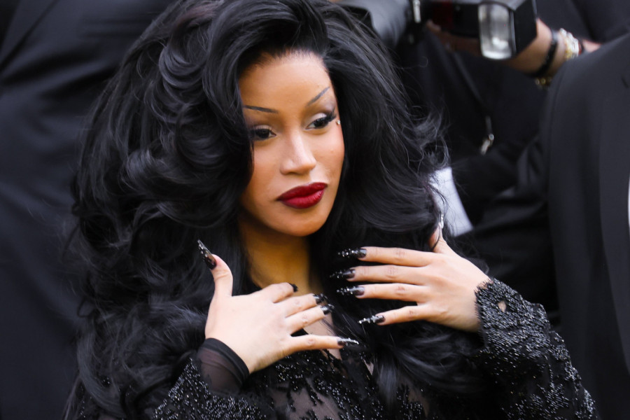 Kardi Bi u četvrtom mesecu trudnoće – a tek je uplovila u novu vezu!