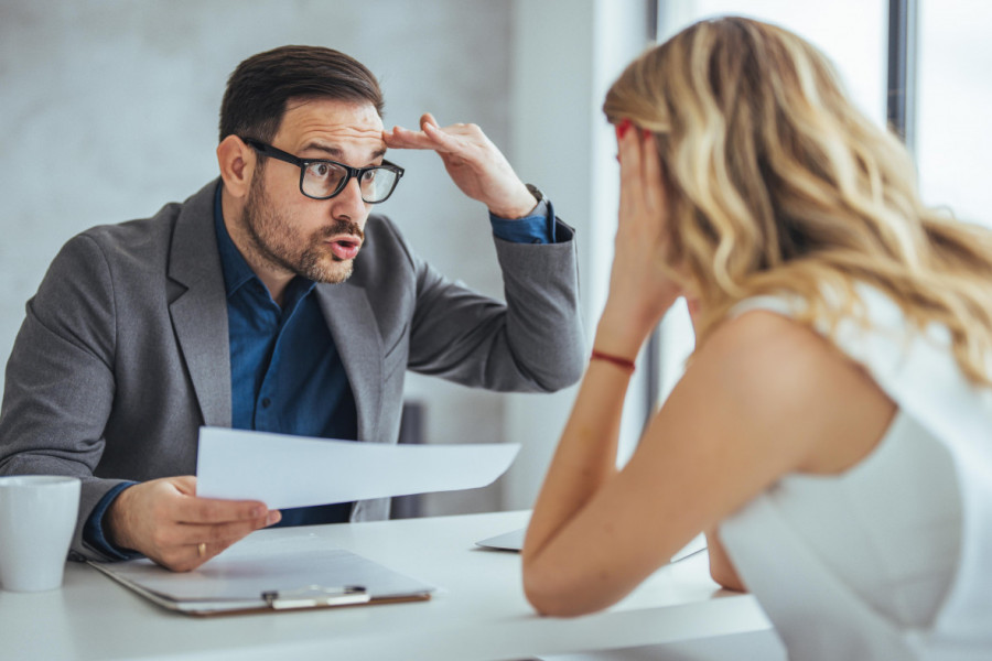 Pitala je šefa da li sme da odvede bolesno dete kod lekara, zbog njegovog odgovora se svi krste! (VIDEO)