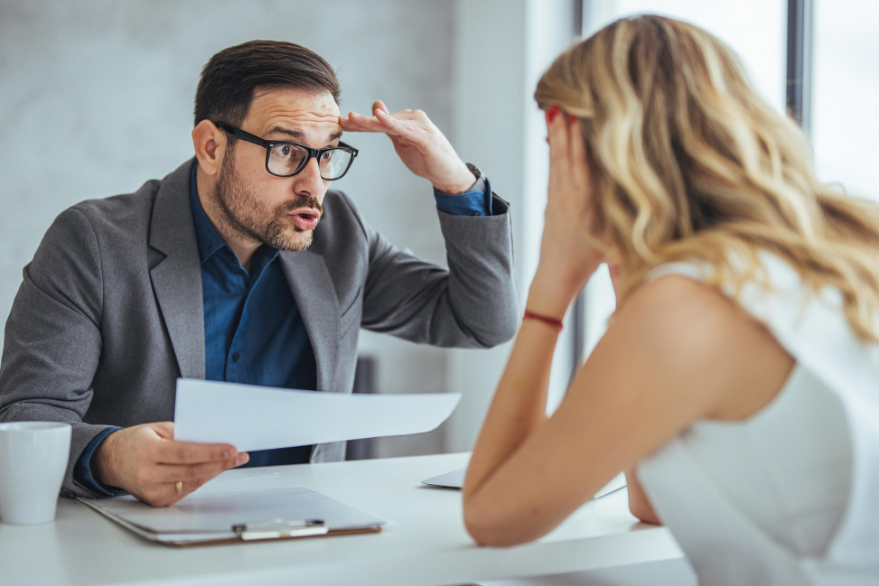 Pitala je šefa da li sme da odvede bolesno dete kod lekara, zbog njegovog odgovora se svi krste! (VIDEO)