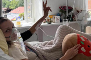 Jedna od najlepših žena vodi NEMILOSRDNU borbu: Majka slavne manekenke emotivno otkrila "BOLEST NAS JE BACILA NA KOLENA"