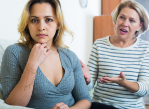 Svekrva PONIZILA snaju na porodičnom ručku: Svi su mi se smejali, ja sam samo sedela šokirana!