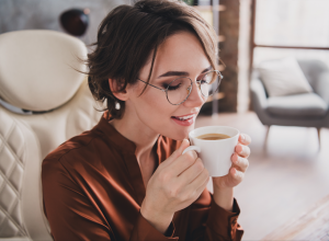Kad organizam počne da se buni: Osam proverenih znakova da pijete previše kafe!
