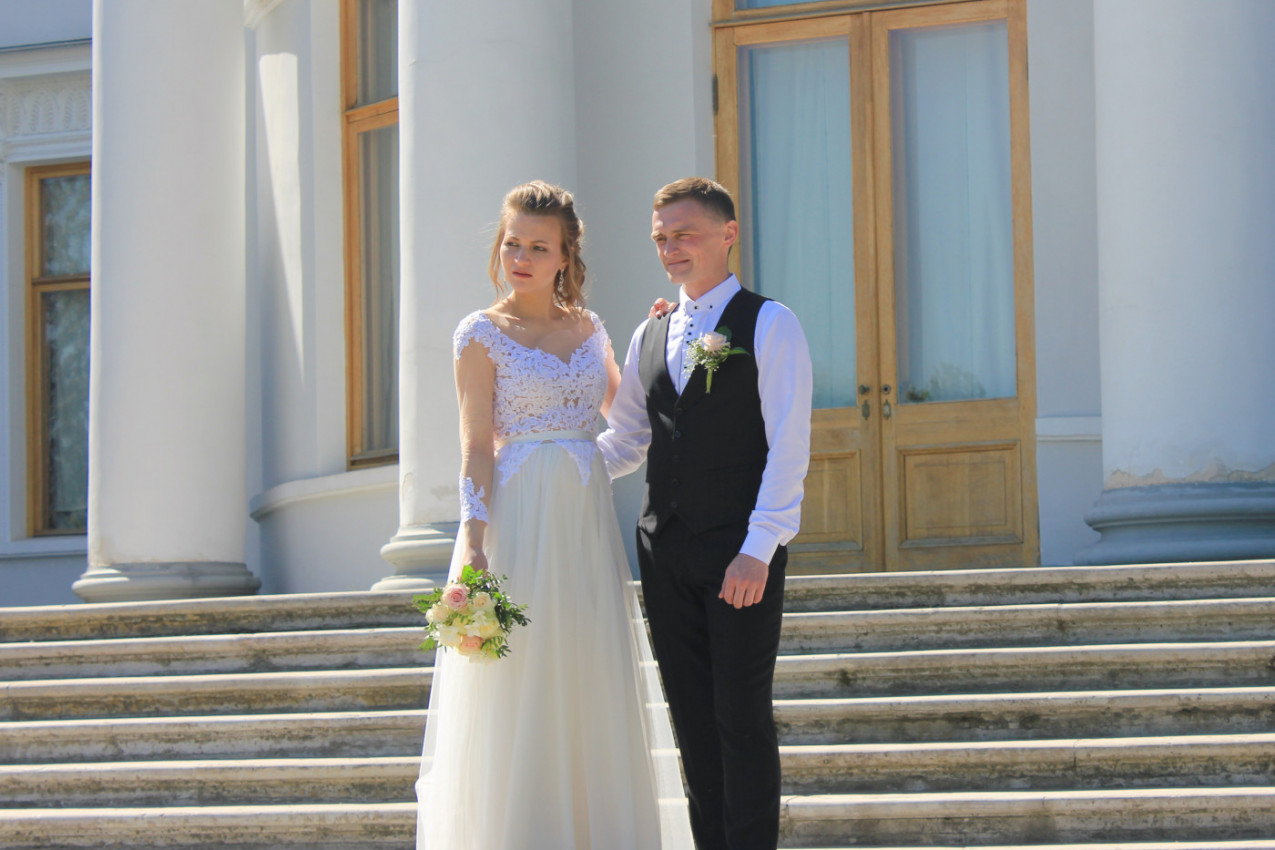 Muž me je PONIZIO pred svima na SVADBI: Jednom rečenicom joj je slomio srce!