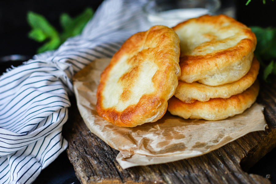 MEKIKE po bakinom receptu: Meke i vazdušaste, MIRIŠU na detinjstvo, a UKUS je nezaboravan