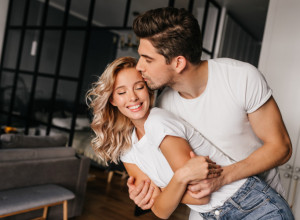 Kada mu OVO uradim u krevetu, tri dana priča o našem intimnom odnosu