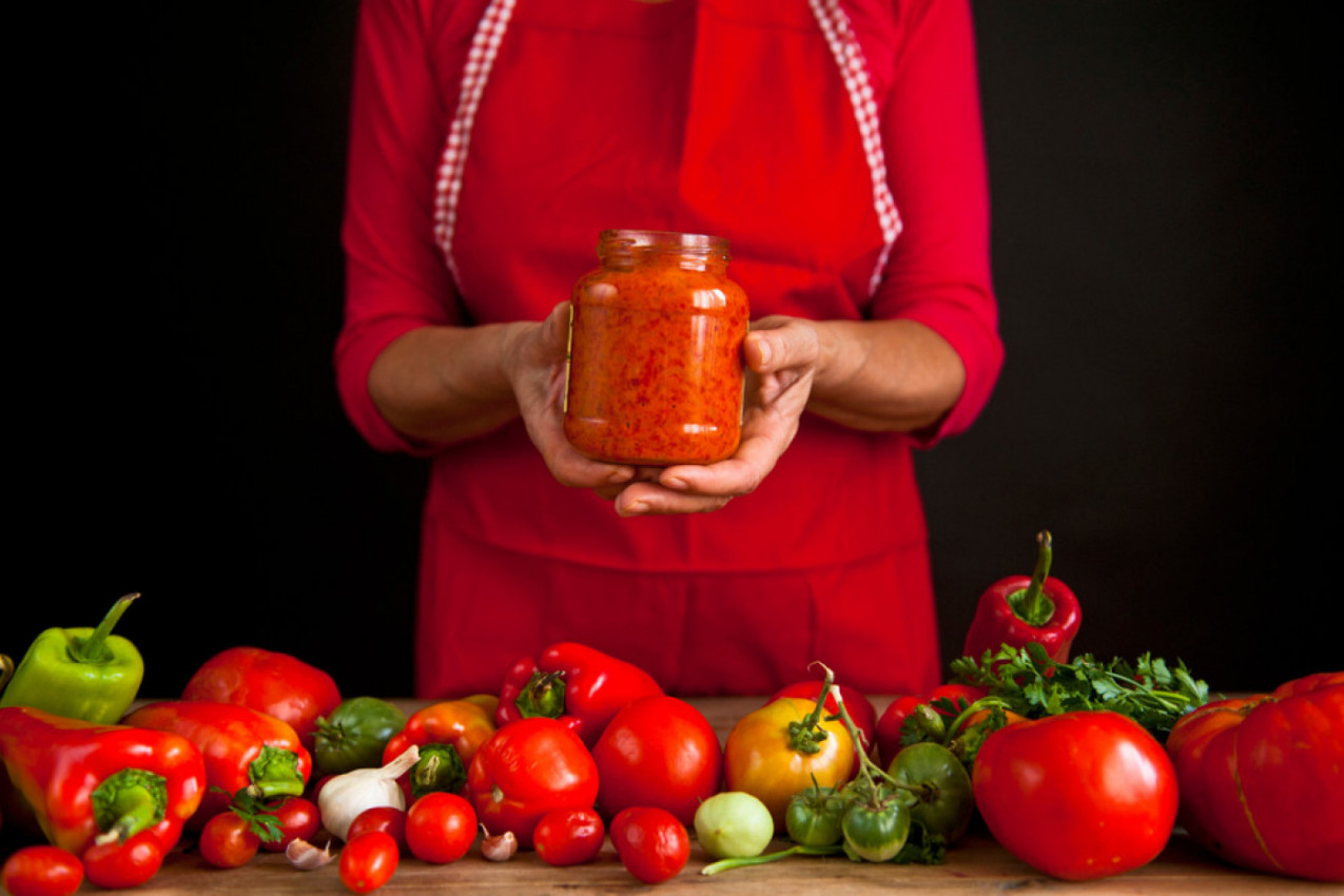 MOJA SVEKRVA iz Kragujevca kune se u ovaj RECEPT ZA AJVAR: Ko ga jednom proba, više nikad neće hteti kupovni!