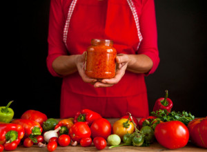 MOJA SVEKRVA iz Kragujevca kune se u ovaj RECEPT ZA AJVAR: Ko ga jednom proba, više nikad neće hteti kupovni!