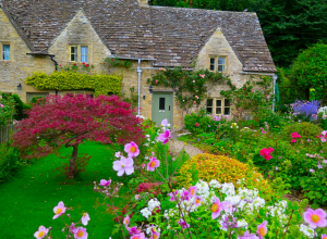 Ja sam jedini preživeli! Kupili su kuću staru 130 godina, a onda su dobili misteriozno pismo (VIDEO)