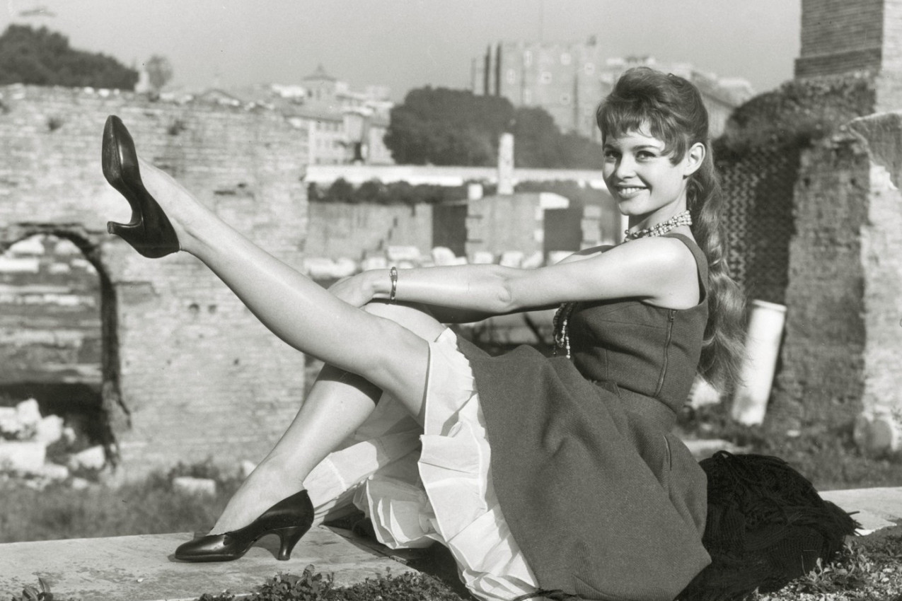 Francuska BOGINJA: Bila je slavna, moćna i otrov za muškarce, ali svet joj jedan greh nikad nije oprostio